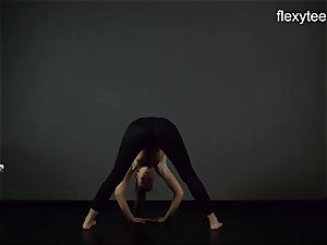 FlexyTeens - Zina displays nimble naked figure